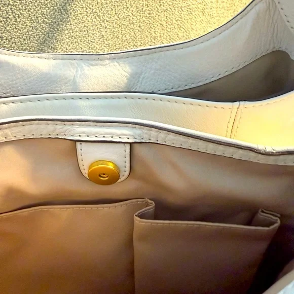 Coach White Leather Shoulder Bag with Gold Accents $39 - Picture 4 of 8
